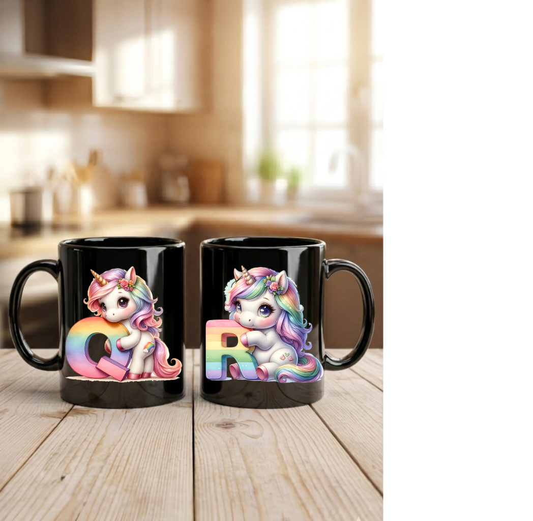 Einhorn Tasse personalisiert Buchstabe A-Z, Kinderbecher Initiale, Kaffeetasse hochglanz weiß schwarz, Geschenk Mädchen Geburtstag