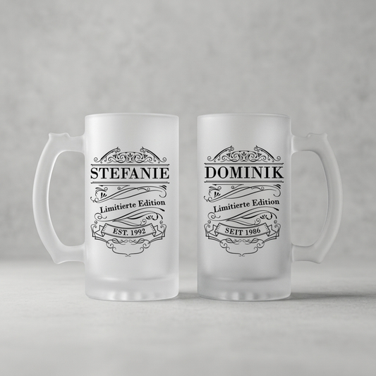 Bierkrug personalisiert mit Name&Jahr Beidseitig Bierglas satiniert Gravur Optik Geschenk Geburtstag Männer Frauen Geschenkidee EST Jahrgang