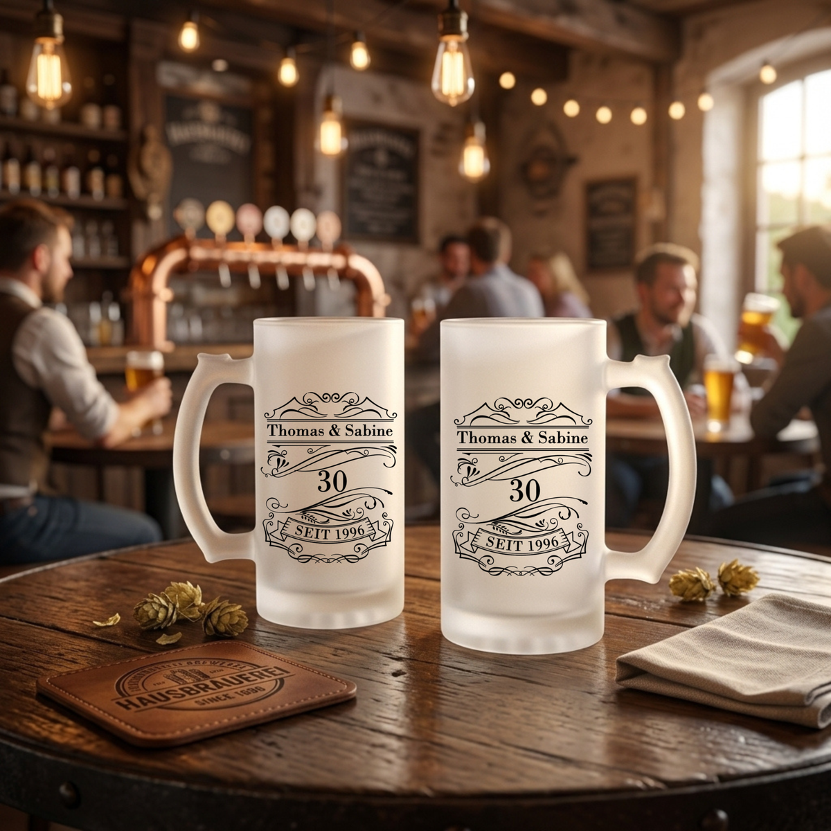 Bierkrug Hochzeitstag personalisiert Jubiläum Geschenk Bierglas mit Namen Datum Jahrestag Vintage Bierseidel satiniert 470ml Geschenkidee