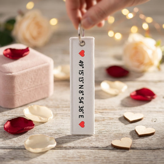 Schlüsselanhänger Koordinaten Herz Geschenk für Freundin Freund Jahrestag Wo wir uns trafen Hochzeitstag Verlobung Herzensort Anhänger